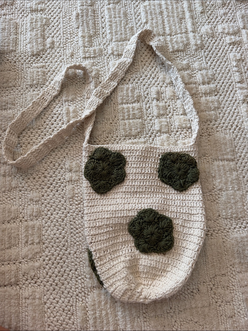 Urban Outfitters Crochet Redonda Green Daisy Wine Bottle Tote Bag
